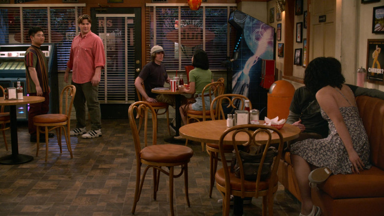 Adidas Sneakers in That 90s Show S03E02 (2024) - 556260