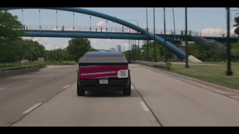 Tesla Cybertruck Car in Mr. Throwback S01E04 (2024) - 550036