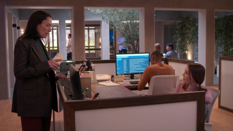 Dell Monitors in Unstable S02E07 "Ron Tabasco" (2024) - 547336