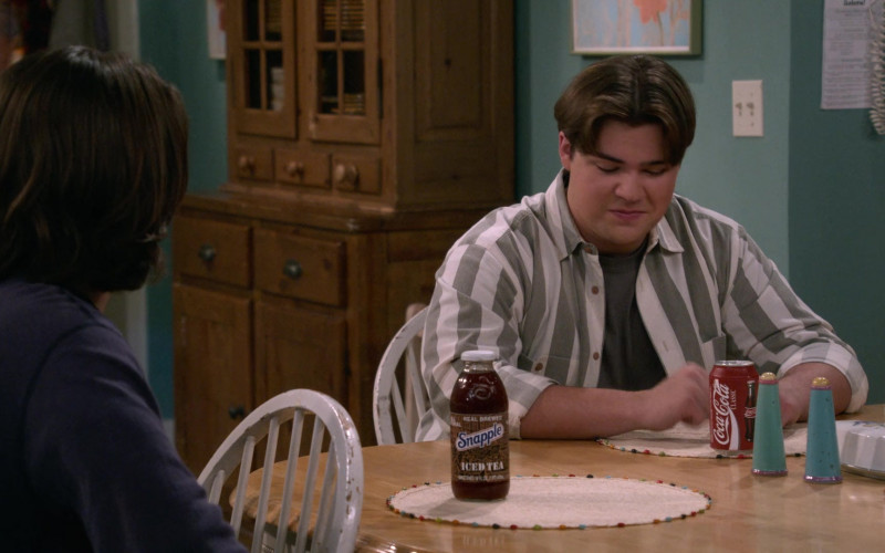 #222 – ProductPlacementBlog.com – That 90s Show S03E03 – Product Placement Tracking (Timecode – 00h 03m 41s)