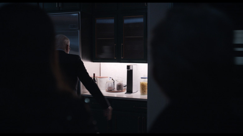 JennAir Refrigerator and Carbon8 Sparkling Water Machine in Only Murders in the Building S04E01 (2024) - 559648