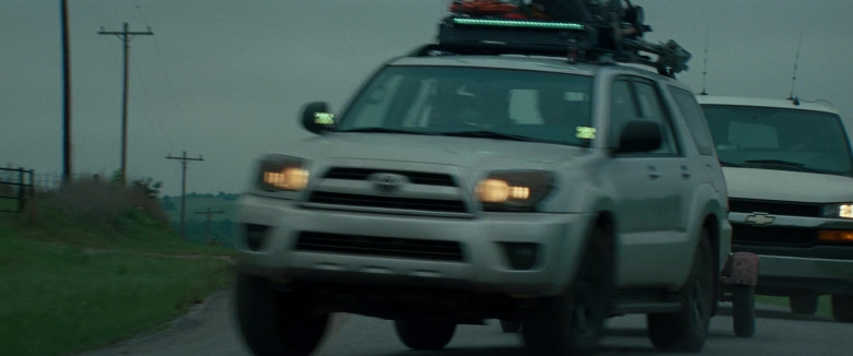 Chevrolet Express Car (Scene 4) in Twisters (2024) - 551239