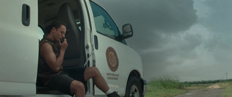 Chevrolet Express Car (Scene 7) in Twisters (2024) - 551254