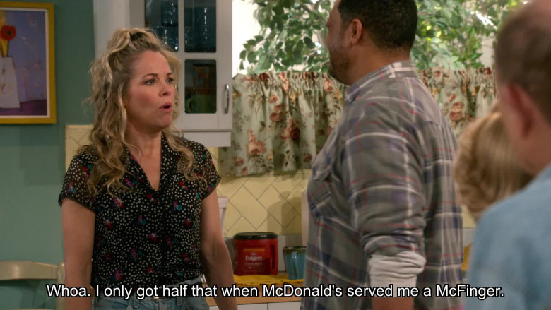 McDonald's (Verbal) in That 90s Show S03E05 (2024) - 556793