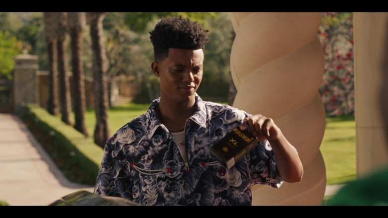 TROJAN Magnum XL Lubricated Condoms in Bel-Air S03E07 (2024) - 560807