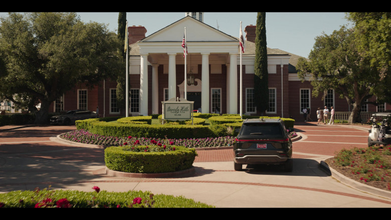 Lexus Car in Bel-Air S03E08 (2024) - 560926