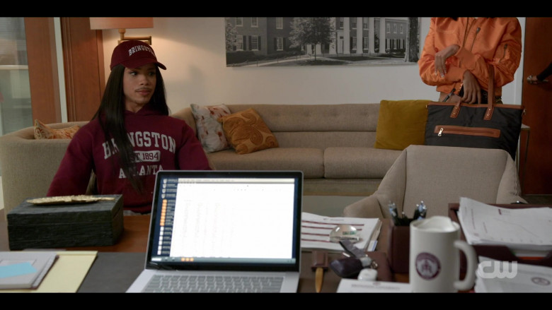 Microsoft Surface Laptop (Scene 5) in All American Homecoming S03E07 (2024) - 554876