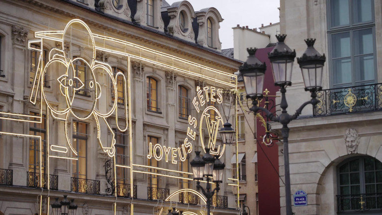 Louis Vuitton in  Emily in Paris S04E06 (2024) - 567742