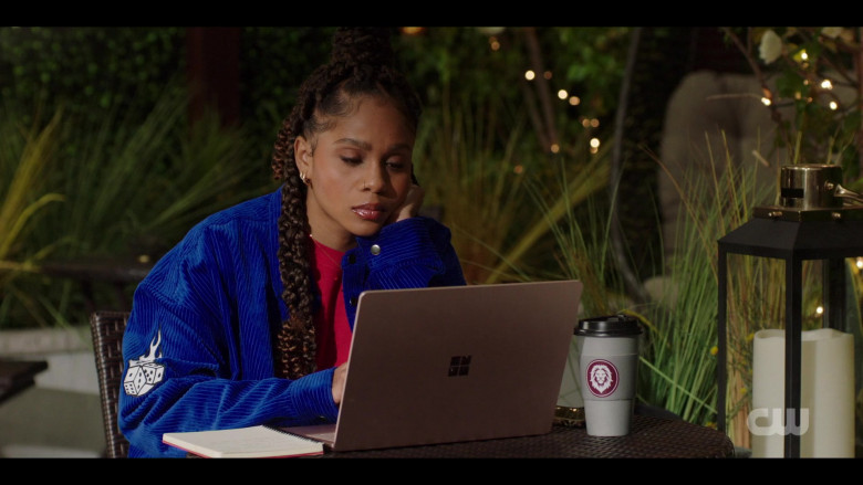 Microsoft Surface Laptop (Scene 10) in All American Homecoming S03E10 (2024) - 566508