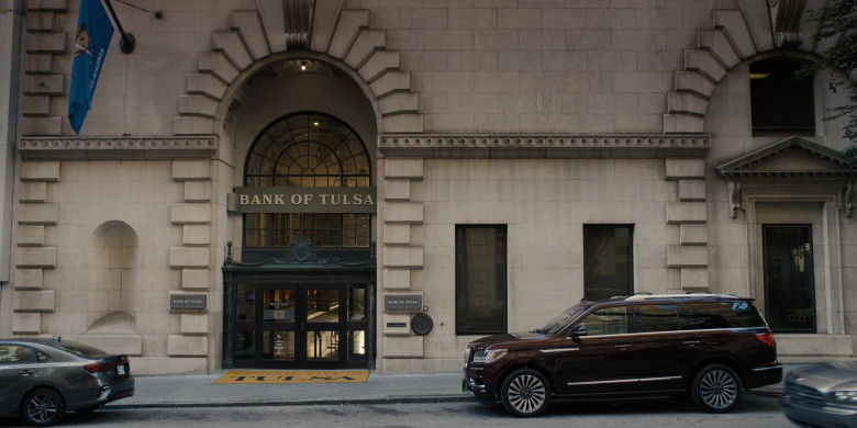 Lincoln Navigator Car in Tulsa King S02E02 (2024) - 574566