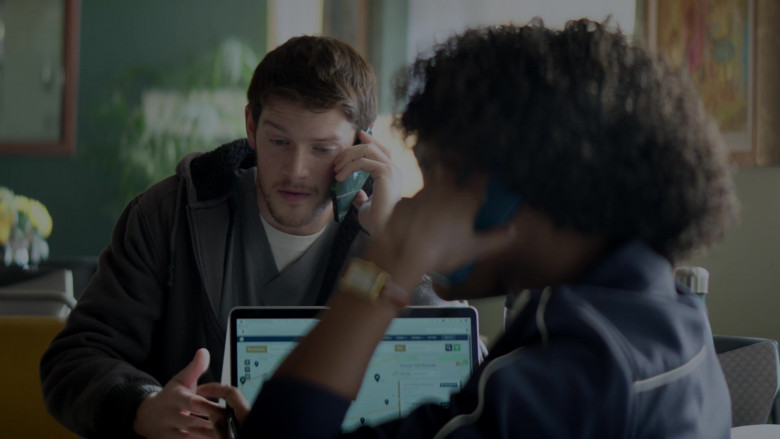 Lenovo Monitor in Brilliant Minds S01E01 (2024) - 575317