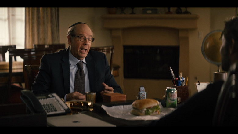 Canada Dry Can and Apple MacBook in Nobody Wants This S01E08 (2024) - 577461