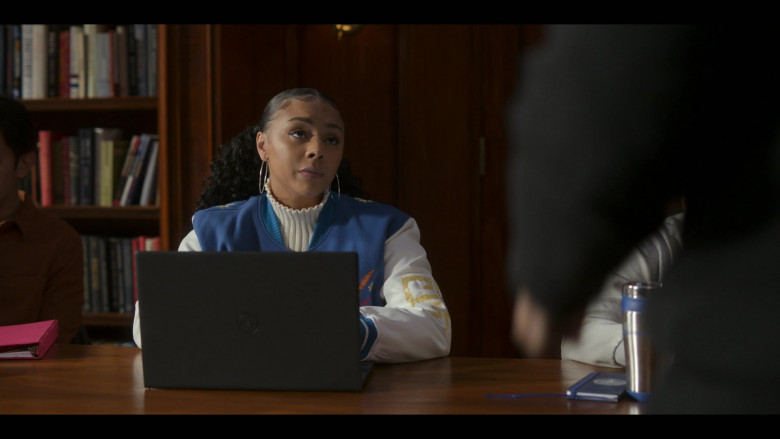 Dell Laptop in Power Book II - Ghost S04E08 (2024) - 573869