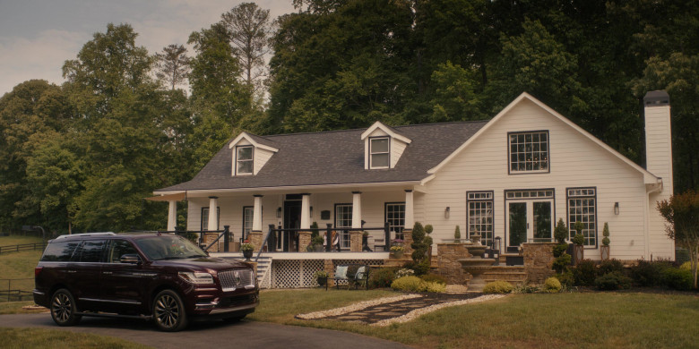 Lincoln Navigator Car in Tulsa King S02E03 (2024) - 579731