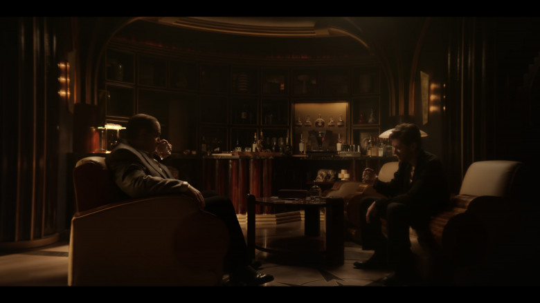 Blanton's Bourbon, Remy Martin Louis XIII Cognac, Perrier Jouet Champagne, Macallan Whisky, AsomBroso Tequila in The Penguin S01E01 (2024) - 574050