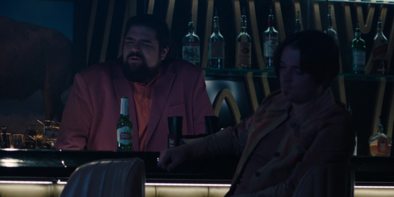 Stella Artois Beer, Espolòn Tequila, Casamigos, Tito's Vodka, Smirnoff Vodka, Tanqueray Gin, Johnnie Walker Whisky, Crown Royal Canadian Whisky in Tulsa King S02E01 (2024) - 571194