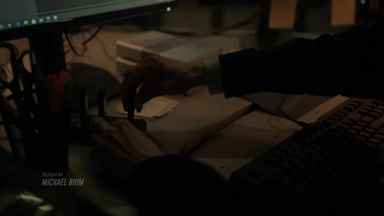 Microsoft Windows OS in Snowpiercer S04E07 (2024) - 562204