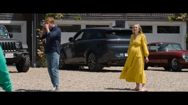 Land Rover Range Rover Car in The Perfect Couple S01E06 (2024) - 565042