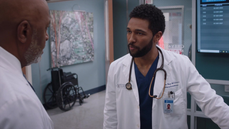 3M Littmann Stethoscope in Greys Anatomy S21E01 (2024) - 578502