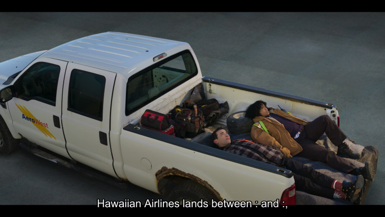 Hawaiian Airlines (Verbal) in How to Die Alone S01E02 (2024) - 568666