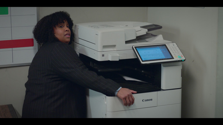 Canon Printer in How to Die Alone S01E04 (2024) - 568808