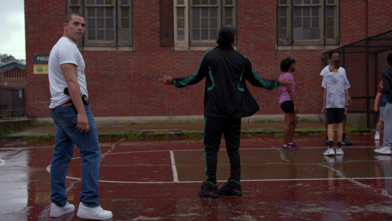 Nike Sneakers in Chicago P.D. S12E02 "Blood Bleeds Blue" (2024) - 581523