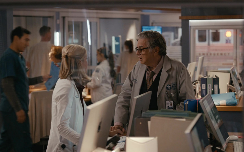 #1188 – ProductPlacementBlog.com – Chicago Med S10E02 (2024) – Product Placement Tracking (Timecode – 00h 19m 47s)