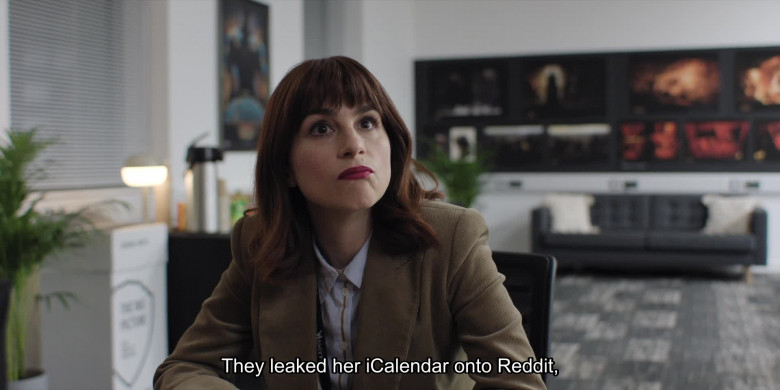 Reddit (Verbal) in The Franchise S01E03 "Scene 54 - The Lilac Ghost" (2024) - 597093