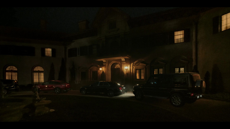 Mercedes-Benz Cars in The Penguin S01E03 "Bliss" (2024) - 583565