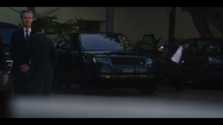 Land Rover Range Rover Vogue Car in The Old Man S02E08 "XV" (2024) - 602140