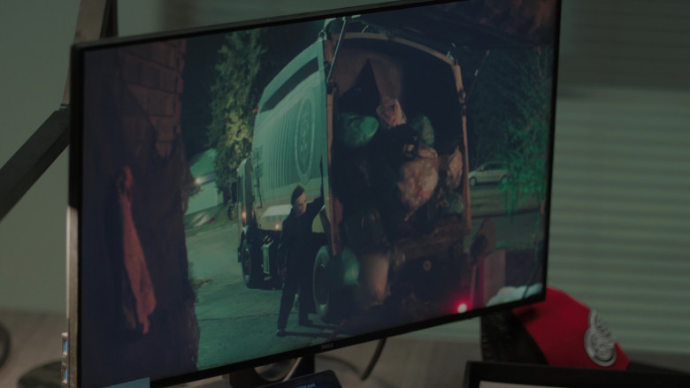 Dell Monitor in The Pradeeps of Pittsburgh S01E06 "Interrogation Log #6" (2024) - 594453