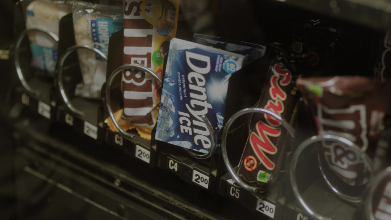 M&M's, Dentyne and Mars in The Pradeeps of Pittsburgh S01E04 "Interrogation Log #4" (2024) - 594336