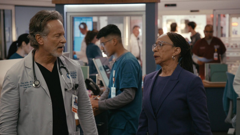 3M Littmann Stethoscopes in Chicago Med S10E03 "Trust Fall" (2024) - 586130