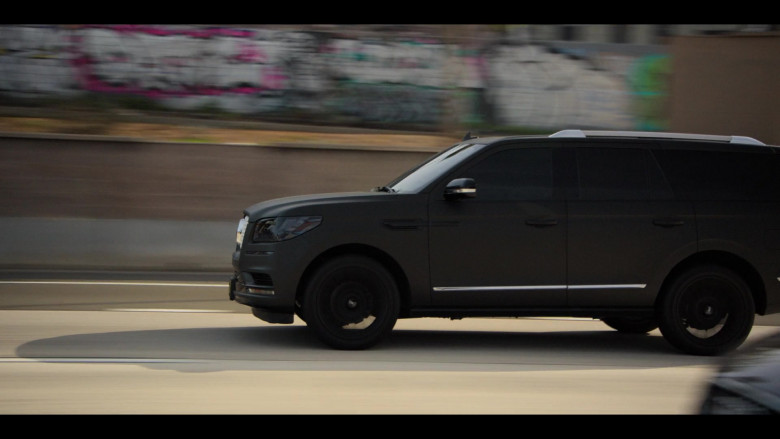 Lincoln Navigator Car in The Lincoln Lawyer S03E09 "Ghosts" (2024) - 593897