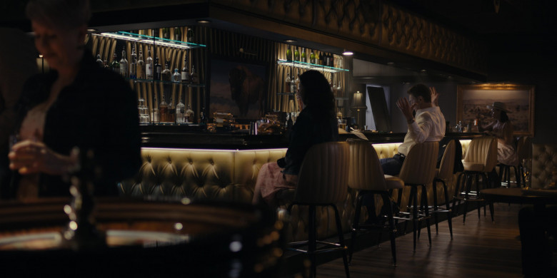 Casamigos Tequila, Ciroc Vodka, Tito's, Ketel One, Don Julio, Dickel Bourbon Whisky, Aviation Gin, Crown Royal Whisky, Johnnie Walker, Espolon Tequila in Tulsa King S02E05 "Tilting at Windmills" (2024) - 590579