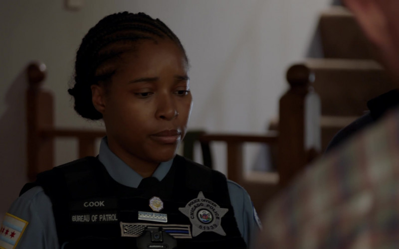 #1621 – ProductPlacementBlog.com – Chicago P.D. S12E02 (2024) – Product Placement Tracking (Timecode – 00h 27m 00s)