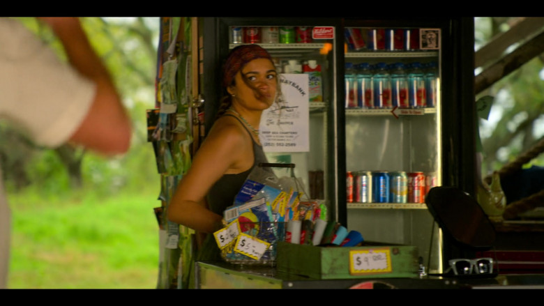 Vita Coco, Fiji Water, Pepsi, Fresca, Coca-Cola in Outer Banks S04E05 "Albatross" (2024) - 587165