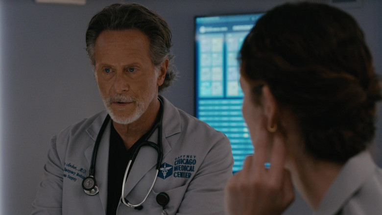 3M Littmann Stethoscopes in Chicago Med S10E02 "Bite Your Tongue" (2024) - 581317