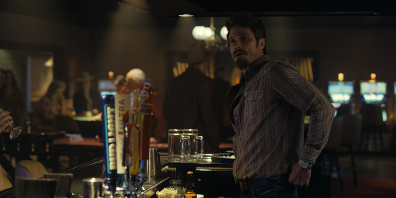 Bud Light and Michelob Ultra in Tulsa King S02E06 "Navigator" (2024) - 598023