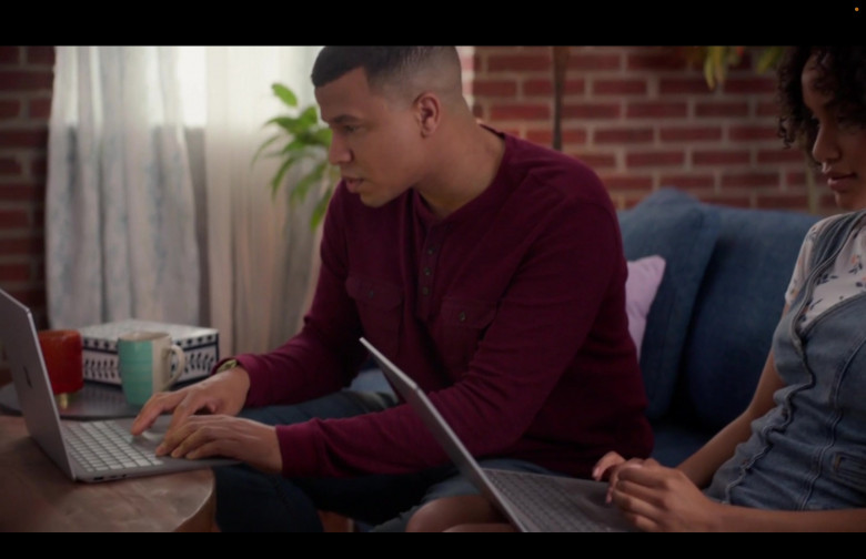 Microsoft Surface Laptop (Scene 11) in Return To Sender (2024) - 604588