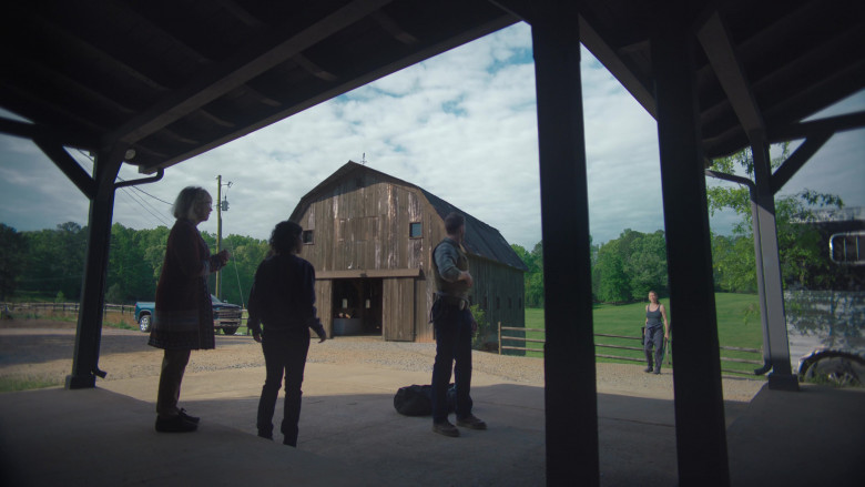 Chevrolet Car (Scene 1) in Teacup S01E04 "In The Heart of the Country" (2024) - 596106