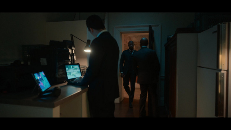 Microsoft Surface Tablet in The Diplomat S02E04 "The Other Army" (2024) - 606024