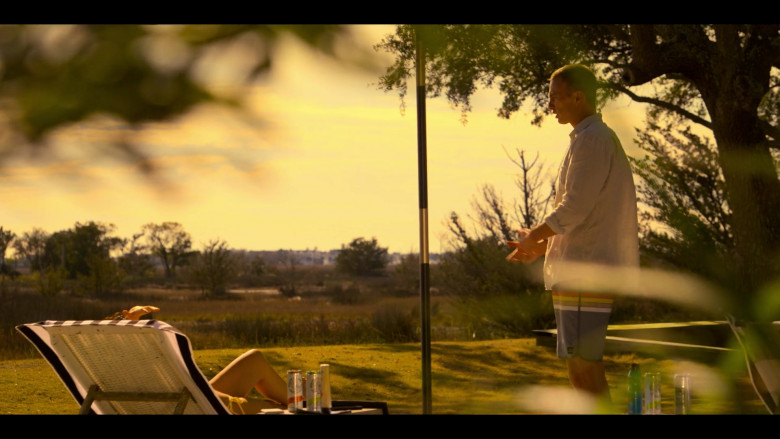 White Claw Hard Seltzer in Outer Banks S04E03 "The Lupine Corsairs" (2024) - 586973