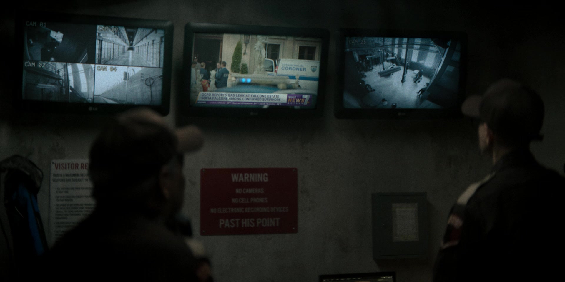 LG TVs In The Penguin S01E05 (2024)