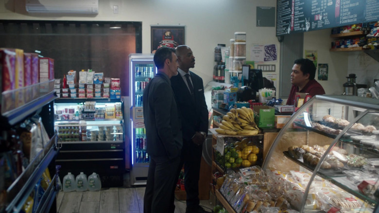 Poland Spring Water and Red Bull Energy Drinks in Law & Order S24E01 "Catch and Kill" (2024) - 582865