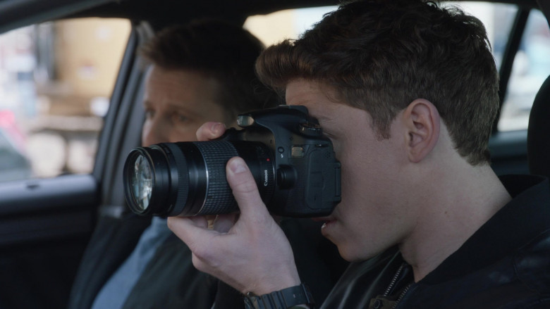 Canon Camera in Blue Bloods S14E11 "Life Sentence" (2024) - 597182