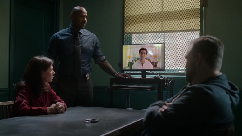 Acer Monitor in Law and Order S24E02 "The Perfect Man" (2024) - 588961