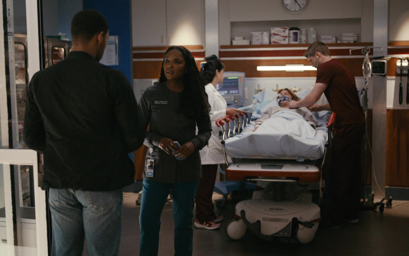 #517 – ProductPlacementBlog.com – Chicago Med S10E04 (2024) – Product Placement Tracking (Timecode – 00h 08m 36s)