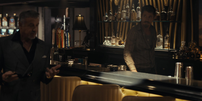 Dickel Bourbon Whisky, Don Julio, Casamigos, Ciroc, Tito's Vodka, Aviation Gin in Tulsa King S02E06 "Navigator" (2024) - 598052