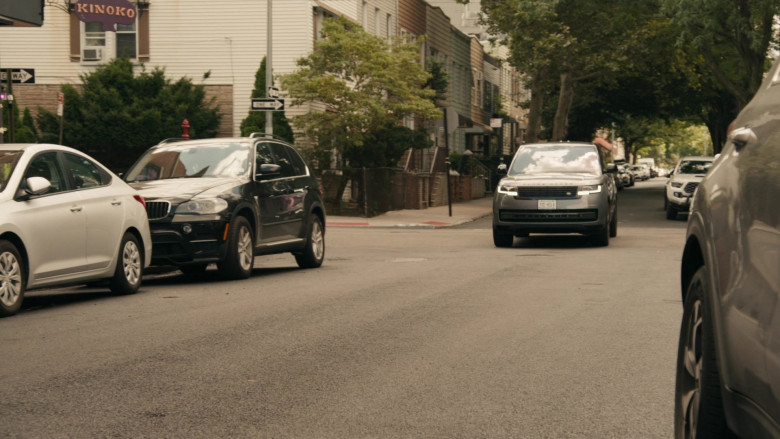 Land Rover Range Rover Car in The Equalizer S05E01 "The Lost Ones" (2024) - 597731